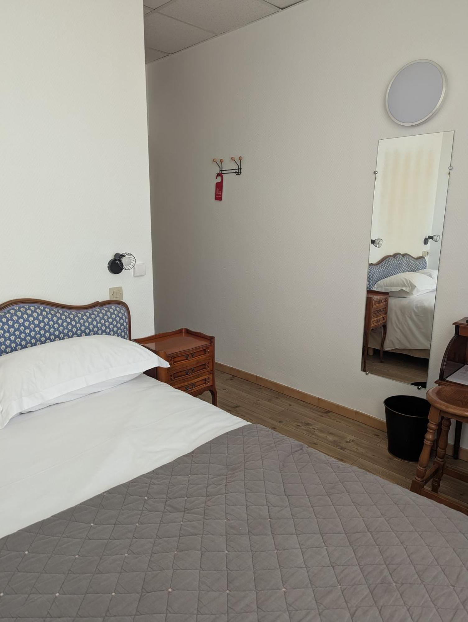 Hotel Du Parc Montélimar Rom bilde
