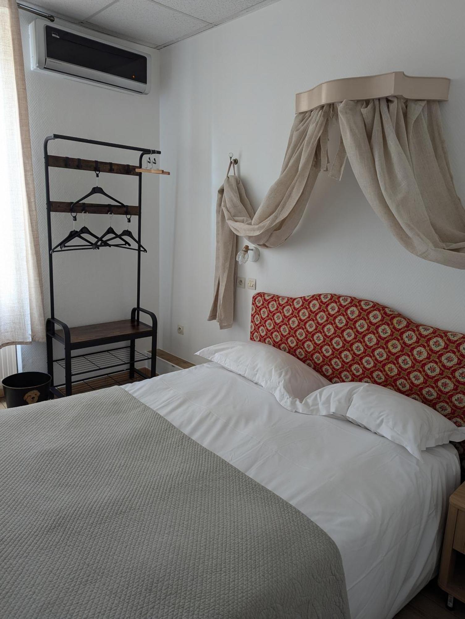 Hotel Du Parc Montélimar Rom bilde